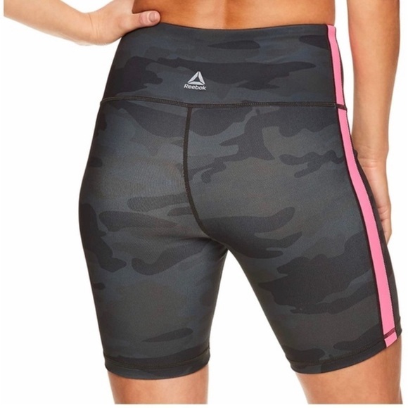 Reebok fitted high-rise, short size M - Picture 2 of 7